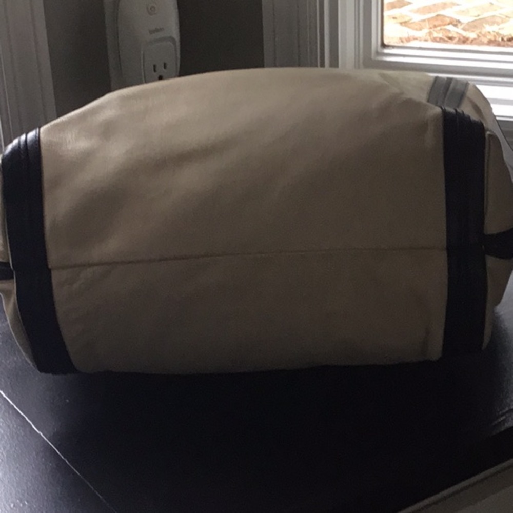 SOLD ON TRADESY 💕Chloe Large Alison Tote EUC - Picture 5 of 8